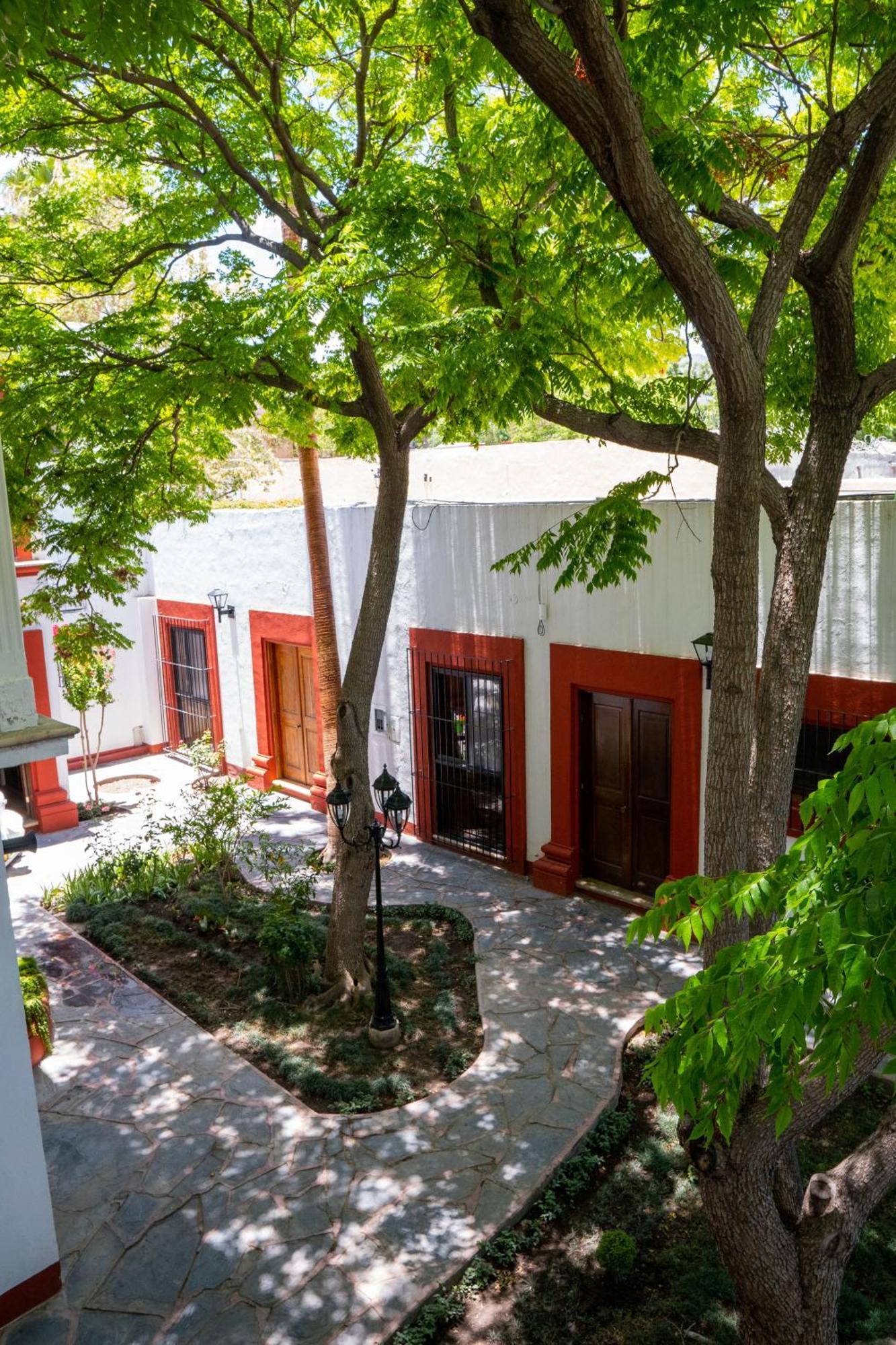 Hotel El Farol Parras de la Fuente Exterior photo